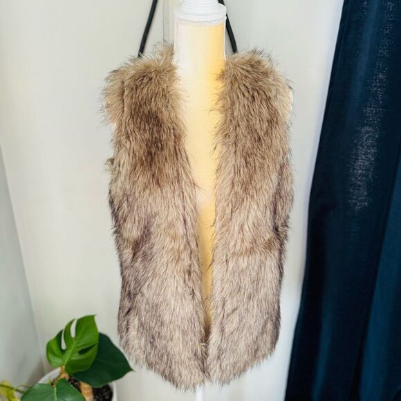 Escalier Vest Women’s Faux Fur Vest Jacket Size Small, Khaki/Brown New With Tags - Picture 10 of 17